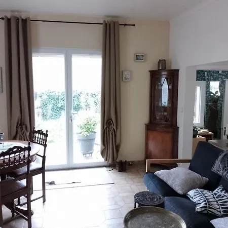 Chambre Et Salle De Toilette Dans Une Maison De En Colocation Privat bolig Le Mans